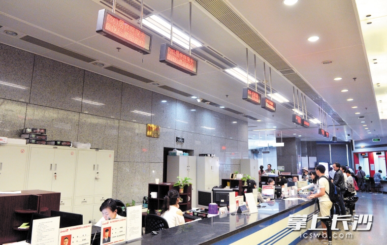 镇江同城24小时医保提取(同城医保卡转移怎么办理)