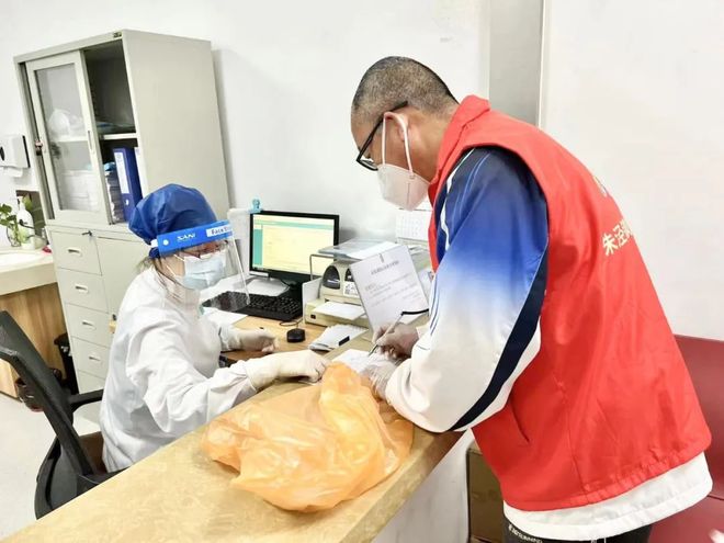 镇江24小时高价回收医保(24小时高价回收医保医保套出)